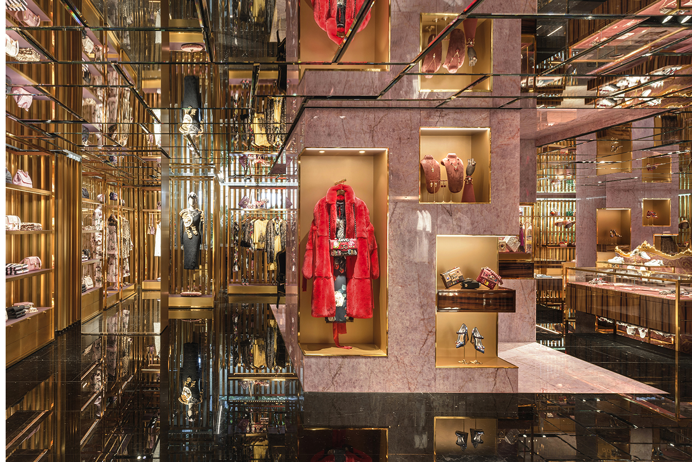 Dolce & Gabbana Flagship Store - Monaco - mindseye