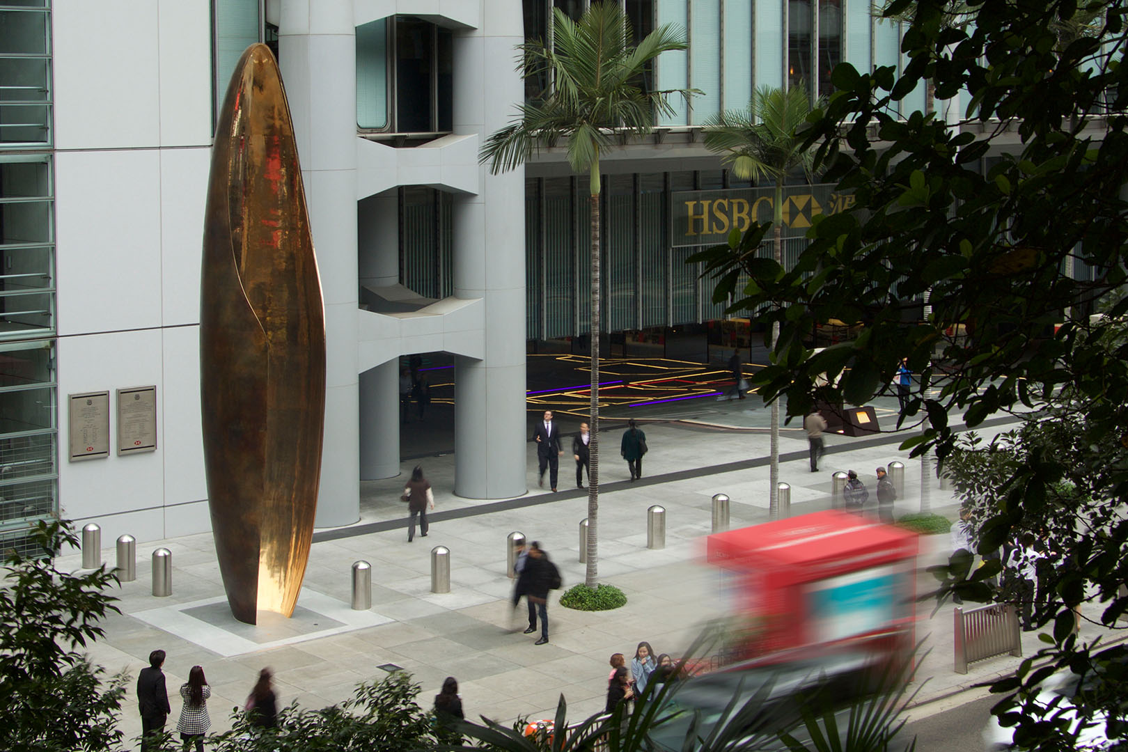 hsbc-hong-kong-scupture-grain-of-rice